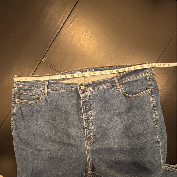 NWT Old Navy Plus Sz 28 High-Waist Button-Fly Kicker Boot-Cut Jeans - Picture 10 of 14